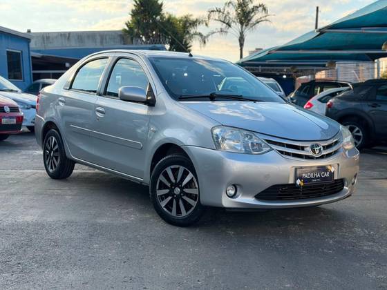 TOYOTA ETIOS 1.5 XS SEDAN 16V FLEX 4P MANUAL TOYOTA ETIOS 1.5 XS SEDAN 16V FLEX 4P MANUAL